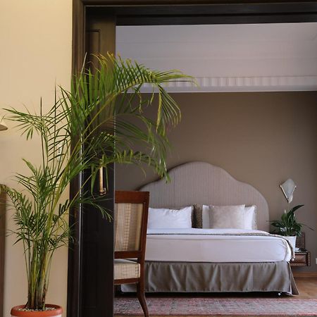 Warwick Palm Beach Hotel Beirut Exteriör bild