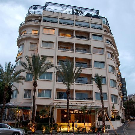 Warwick Palm Beach Hotel Beirut Exteriör bild
