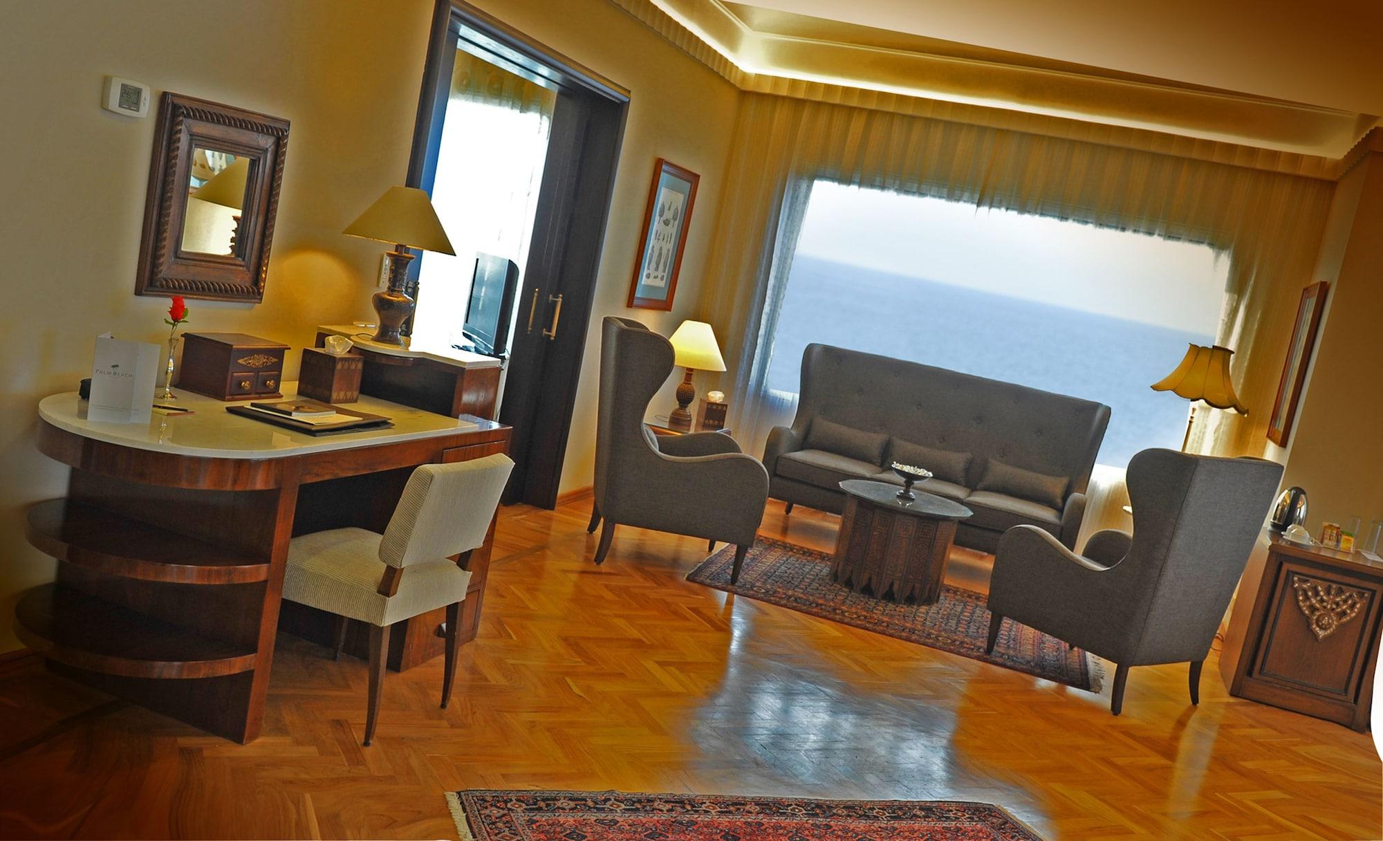 Warwick Palm Beach Hotel Beirut Exteriör bild